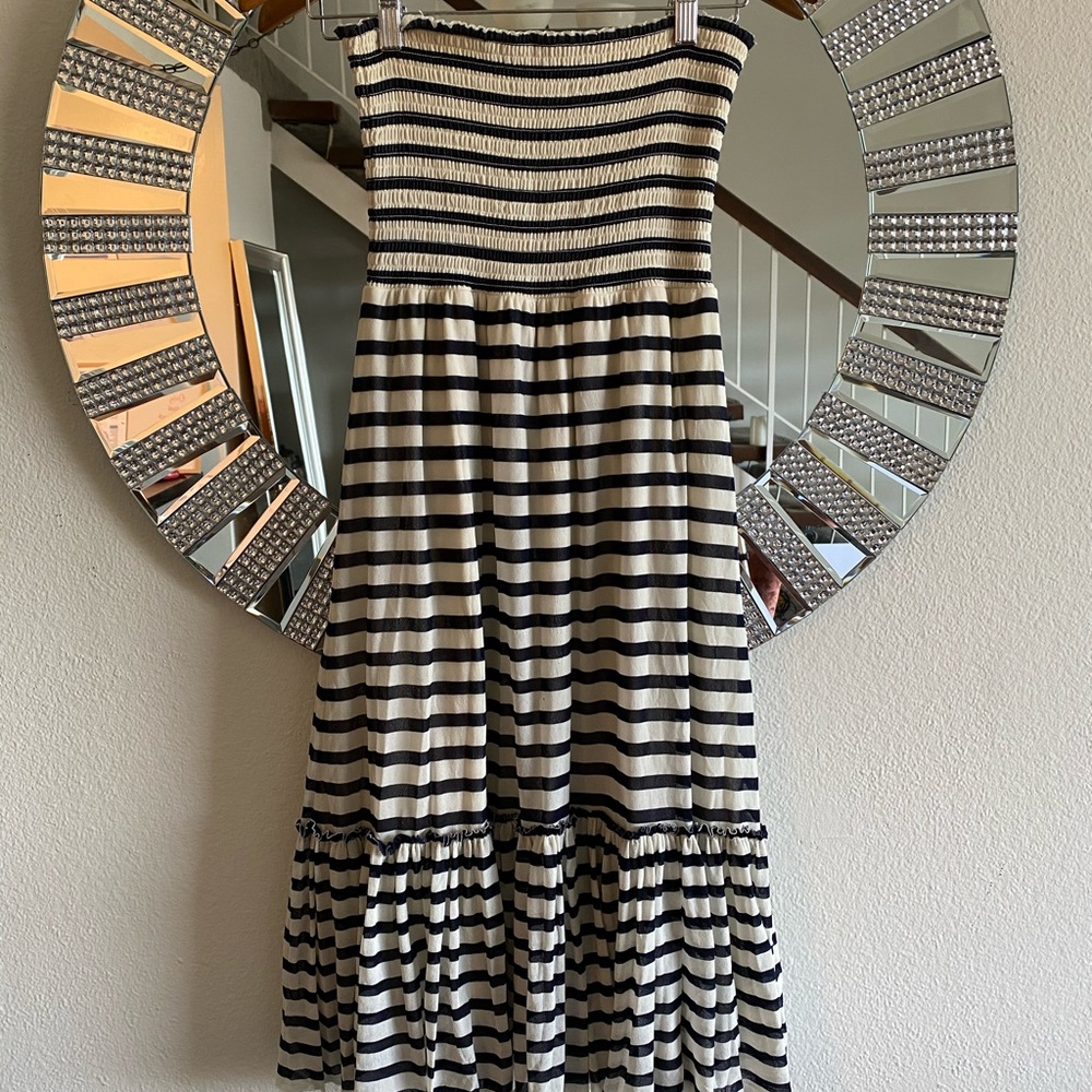Fully lined Juicy Couture dress